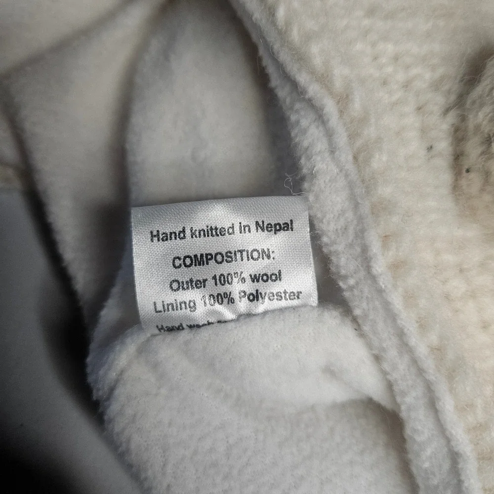 English Heritage Sheep Hat Hand Knitted Wool Fleece Lined‎ Trapper Beanie Cream